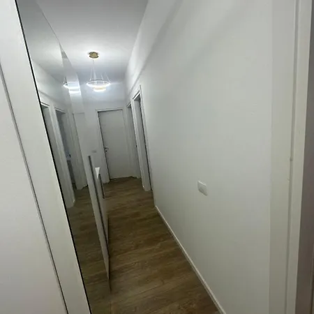Διαμέρισμα Entire 2 Bedroom, 1 Living Room, 2 Bathrooms At Liqeni Artificial, *